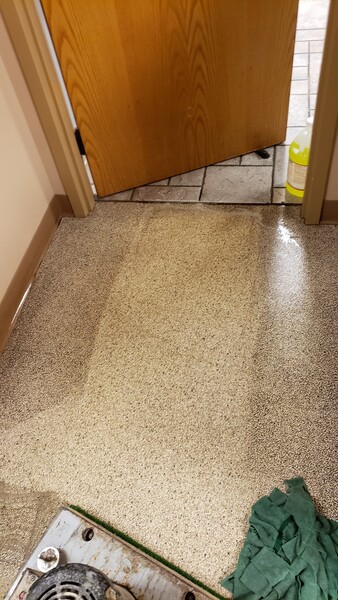 Floor Cleaning in Youngstown, OH (1)